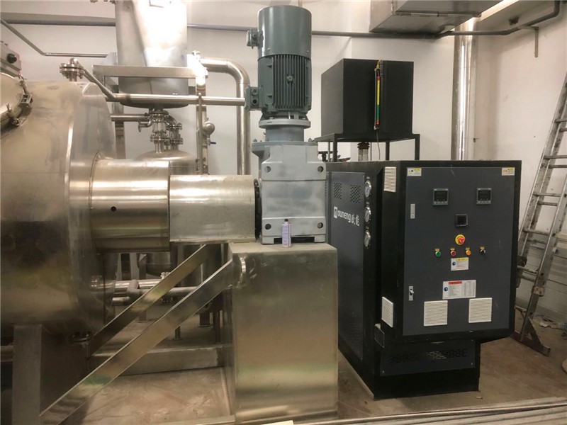 犁刀混合機導熱油加熱模溫機